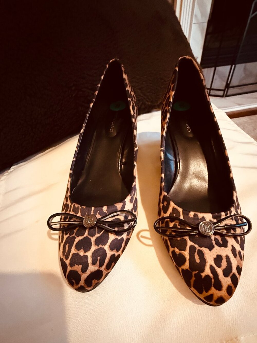BANDOLINO ANIMAL PRINT WEDGES - SZ 8 NWT